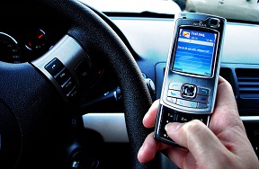 More Americans Texting While Driving, Despite Bans